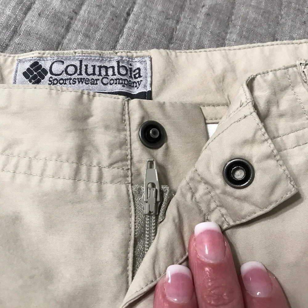 COLUMBIA / grt Khaki Shorts Size 6